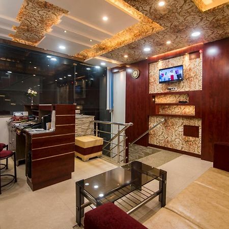 Hotel Bleue Mont Варанасі Екстер'єр фото