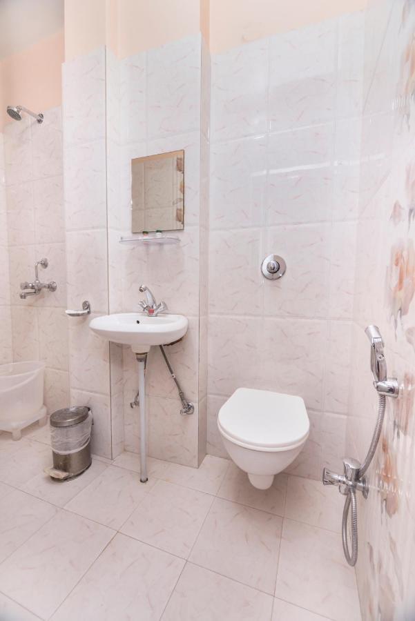Hotel Bleue Mont Варанасі Екстер'єр фото
