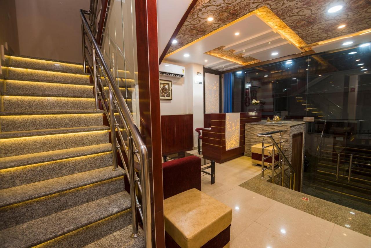 Hotel Bleue Mont Варанасі Екстер'єр фото